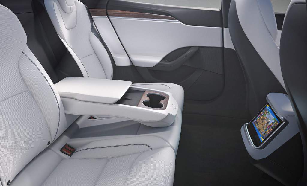 2021 Model S Refresh - Second Row