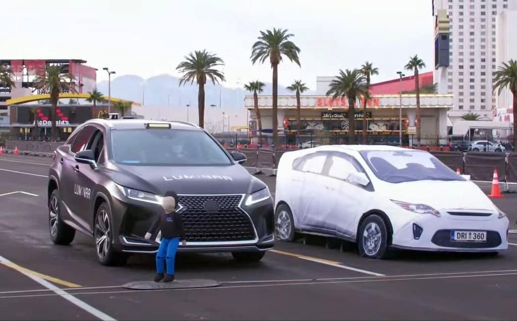 Luminar CES 2022 Las Vegas LiDAR Test with Child Pedestrian